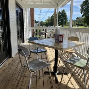 Front deck on New cut Rd