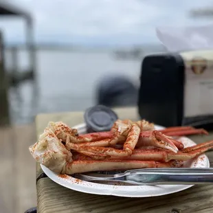 happy hour - 1lb of  for $17