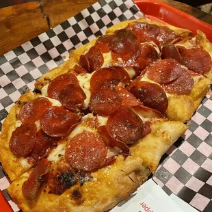 Pepperoni pizza.