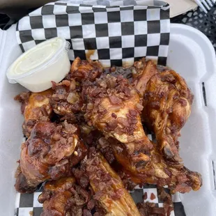 Chicken Wings with Bacon