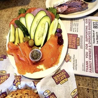 Hand Sliced Nova Platter (4oz)