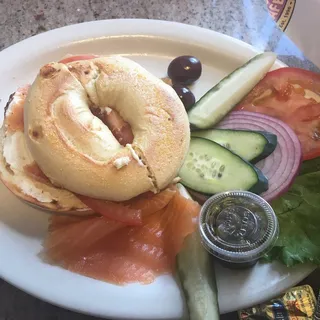 2 oz Small Fish Platter