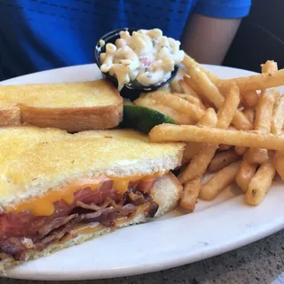 Grilled Cheese with Tomato