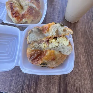 Lowers Bagel Sandwich with Bacon