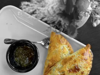 Baires Bakery & Cafe