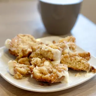 Gluten-free Cinnamon Roll and Latte