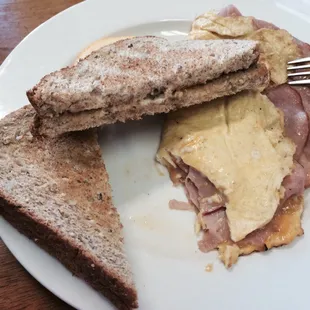 Ham, egg, and cheese omlet!!!