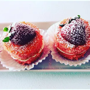 Strawberry Lemonade Mini Cake