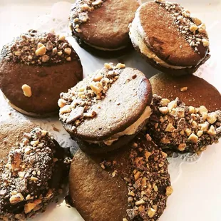 Ginger snap mocha cream toffee crunch sandwich