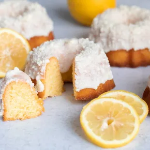 lemons and cake