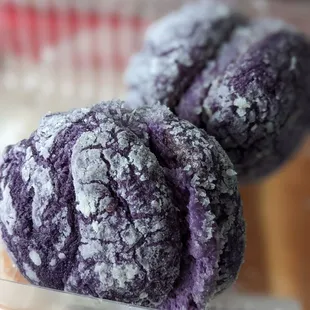Ube Macaroon Whoopie Pie