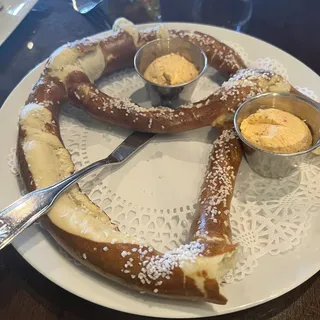 Giant Pretzel