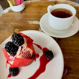 Vegan chocolate cupcake and earl-grey tea