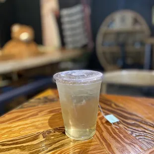 Iced green tea unsweetened