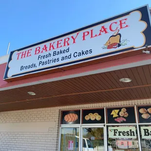 the front of the bakery place