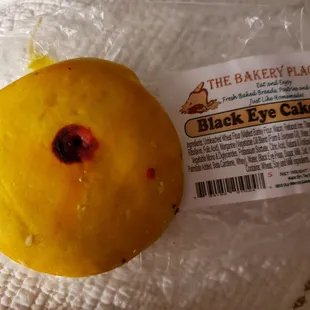 food, donuts, dough desserts