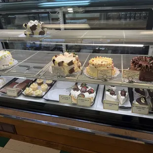 Love these choices. Check out the cheesecakes in the bottom right