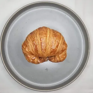 Plain croissant