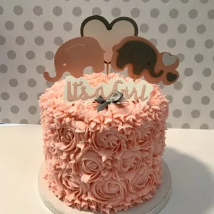 Our 6" cakes make the cutest centerpiece for your cupcake table