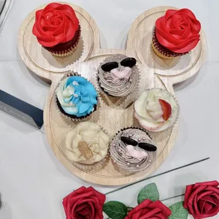Most delicious and beautiful Disney themed cupcakes