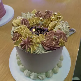 My mini cake, just as beautiful and just as delicious