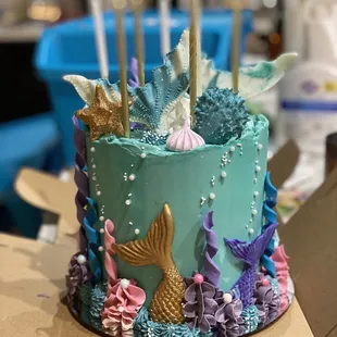 Mermaid cake, specialty cake, under the sea cake, mermaid tale cake