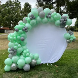 Round hoop and garland