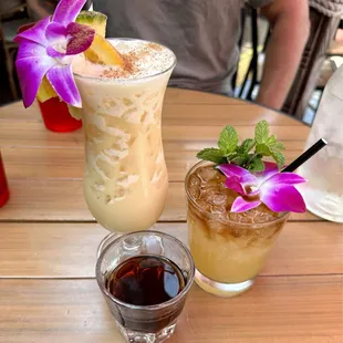 Pain Killer, Mai Tai + shot. Cheers!