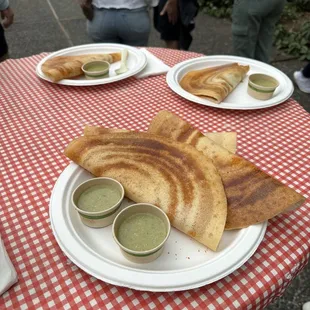 Pudi dosa, pudi masala dosa and butter masala dosa. They were all great!!