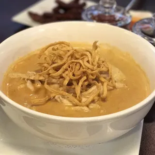 N-10 Kao Soi (Noodles with Curry)