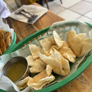 Crab Rangoon Platter