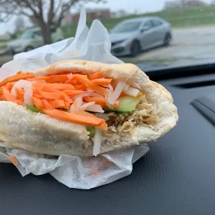 Shredded chicken bahn mi