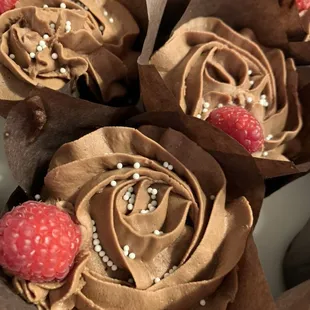 Speciality Cups cakes!