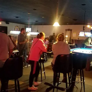 Pool players