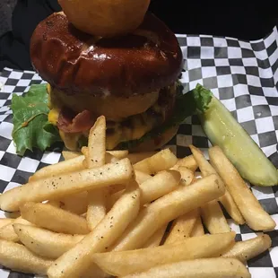 AMAZING Western Burger
