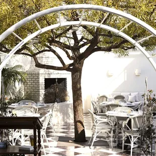 an outdoor dining area