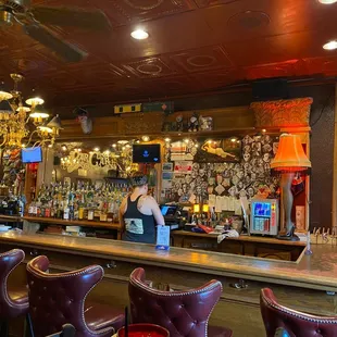 See the sexy leg lamp? Cool