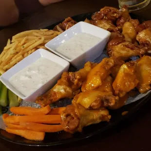 Wings platter