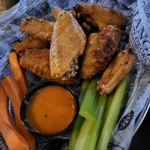 fried chicken, chicken, chicken wings and fried chicken, bbq chicken, chicken wings, bbq wings, fried chicken wings, food, poultry