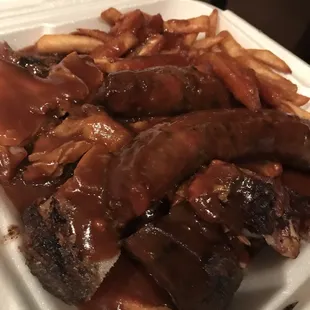 Large combo (hot) - 2 links, rib tips, and fries
