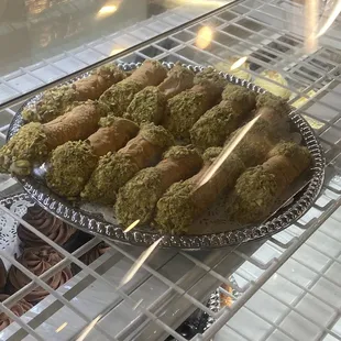 Cannolis