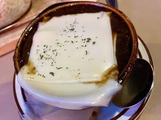 I & I State Line Tavern