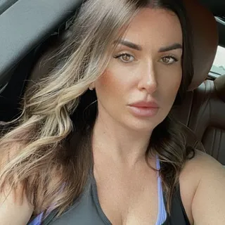 Anna B.
