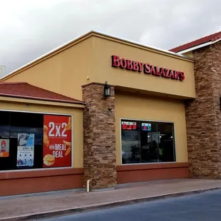 the outside of a restaurant