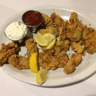 Fried Gulf oysters (baker&apos;s dozen)