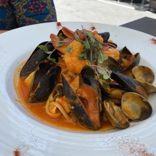 Seafood Linguine