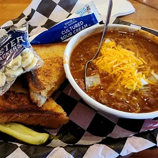 Bowl of chili w/grilled cheese lunch special.