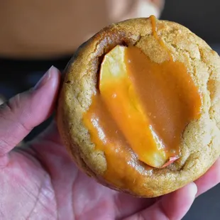Apple caramel cookie | IG: asianadventuretime