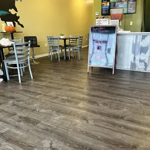 Nice, clean, and cozy.