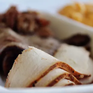 Sampler--Turkey ($7.99--3 different meats, 2 sides and cornbread)